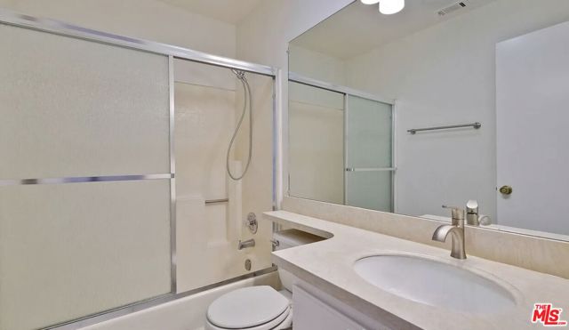 1064 Minoru Drive, San Jose CA: https://media.crmls.org/mediaz/34551756-95da-41aa-84fa-6f0a63271dd8.jpg