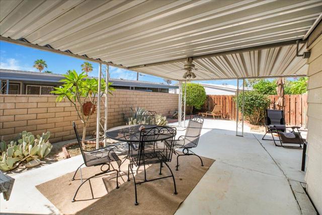 32857 Bloomfield Avenue, Thousand Palms CA: https://media.crmls.org/mediaz/34551e41-9f02-419f-a6c7-cc78cb59bdc4.jpg