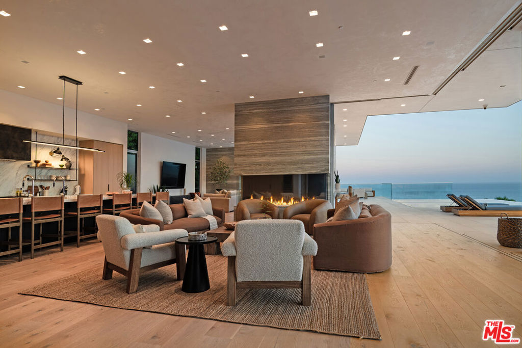 MLS #26829383 image #14