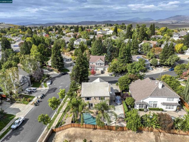 713 Tennyson Dr, Livermore CA: https://media.crmls.org/mediaz/3455d234-49c6-4fff-a639-8c4ccdd5101a.jpg