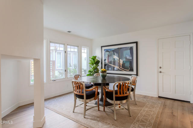 2759 Butter Creek Drive, Pasadena CA: https://media.crmls.org/mediaz/34563044-6d81-4f2a-8ac7-10c67081de62.jpg