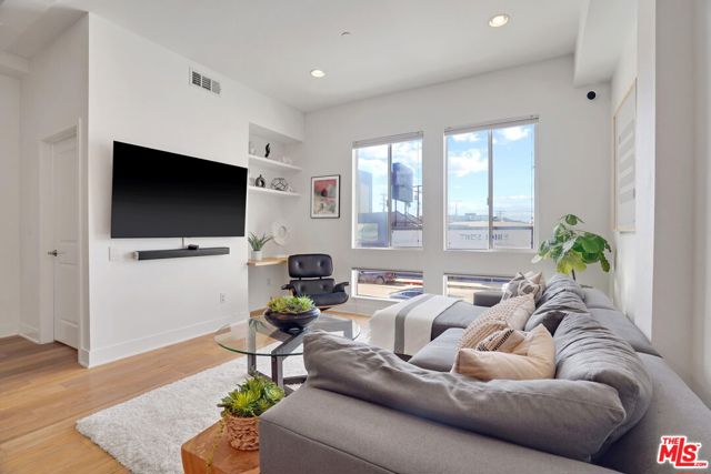 13346 West WASHINGTON Boulevard photo 4