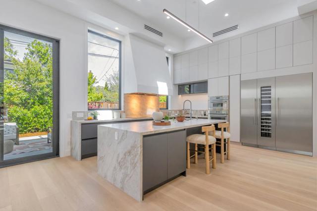 769 Allen Court, Palo Alto CA: https://media.crmls.org/mediaz/34565783-b3f7-400b-8d24-21d976d22f27.jpg