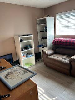 1323 Bluebird Avenue, Ventura CA: https://media.crmls.org/mediaz/345686fa-3cae-47aa-a44a-b8890f80653a.jpg
