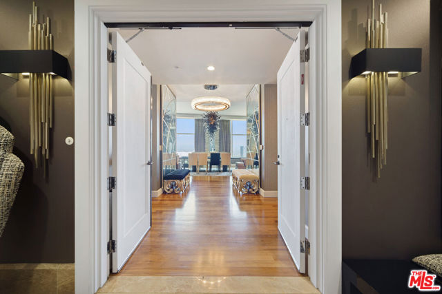 1 W Century Drive, Los Angeles CA: https://media.crmls.org/mediaz/345694e4-38d4-4345-a483-fdb4e685c8fa.jpg