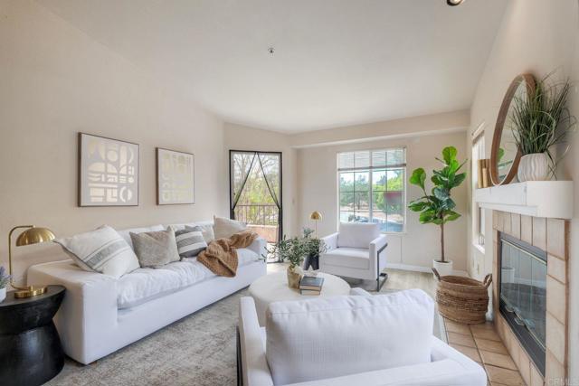 Detail Gallery Image 2 of 34 For 18674 Caminito Cantilena #242,  San Diego,  CA 92128 - 1 Beds | 1 Baths