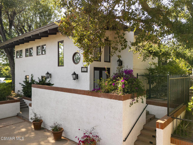 4525 Rayburn Street, Westlake Village CA: https://media.crmls.org/mediaz/34574a2c-7c9a-4fe6-a2eb-08c59538e515.jpg