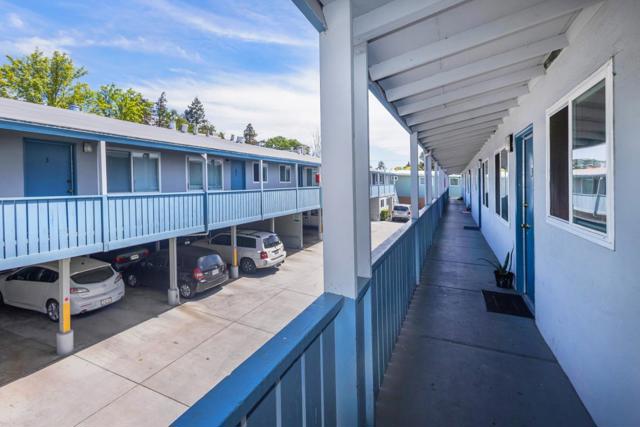 Image 6 of 43 For 309315 Oak Avenue