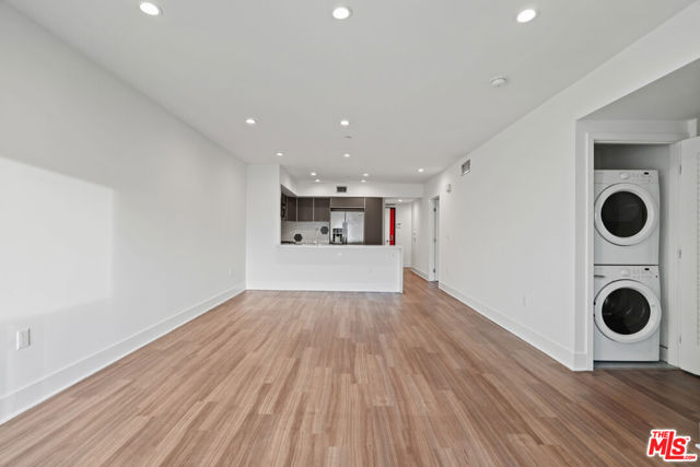 120 S Orlando Avenue, Los Angeles CA: https://media.crmls.org/mediaz/3458a5c2-19c6-49a8-8011-b39f4d19755b.jpg