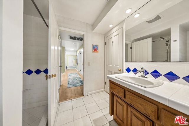 5441 Toltec Drive, Santa Barbara CA: https://media.crmls.org/mediaz/34590ebf-b8ff-4519-9893-2d81fdd26abe.jpg