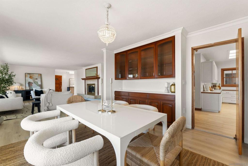 MLS #250043093SD image #16