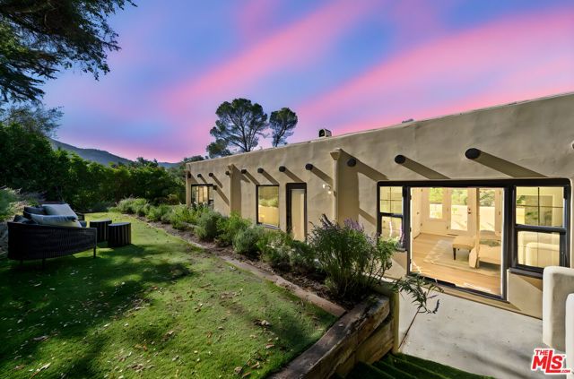 Drew Fenton | 25648 Timpangos Drive Calabasas CA | MLS: 7491855