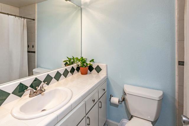 643 Yolo Court, San Jose CA: https://media.crmls.org/mediaz/345a191a-f18c-4f6e-a1d0-6a083a962e24.jpg