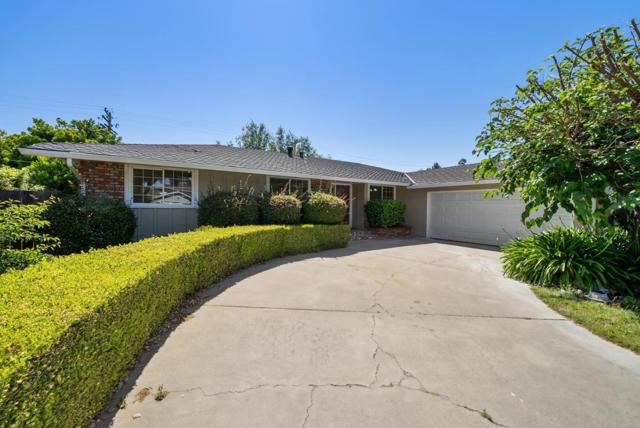 1284 Mandarin Drive, Sunnyvale CA: https://media.crmls.org/mediaz/345a6c07-4408-4a99-bfb8-d77ba1a902fa.jpg