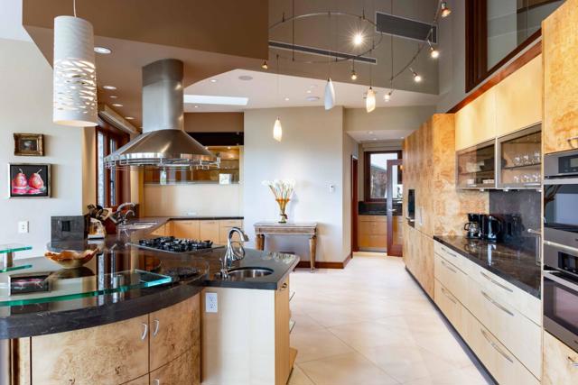 27500 La Vida Real, Los Altos Hills CA: https://media.crmls.org/mediaz/345b7e1c-1858-4eb7-8f20-65b9637f45fb.jpg