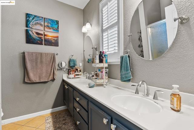 1126 Deerpark Rd, Oakley CA: https://media.crmls.org/mediaz/345c335b-70e9-40c6-84b5-4871eca27744.jpg