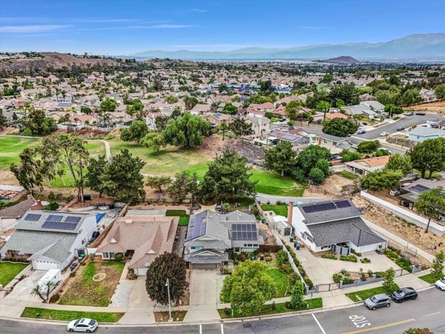 1521 Del Norte Dr, Corona CA: https://media.crmls.org/mediaz/345c6ae9-0540-490d-8dde-7b01781b5528.jpg
