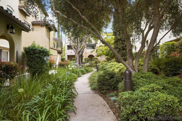 2989 Escala Circle, San Diego CA: https://media.crmls.org/mediaz/345c8a2a-9322-40a5-b44a-ca9dd6b1028b.jpg