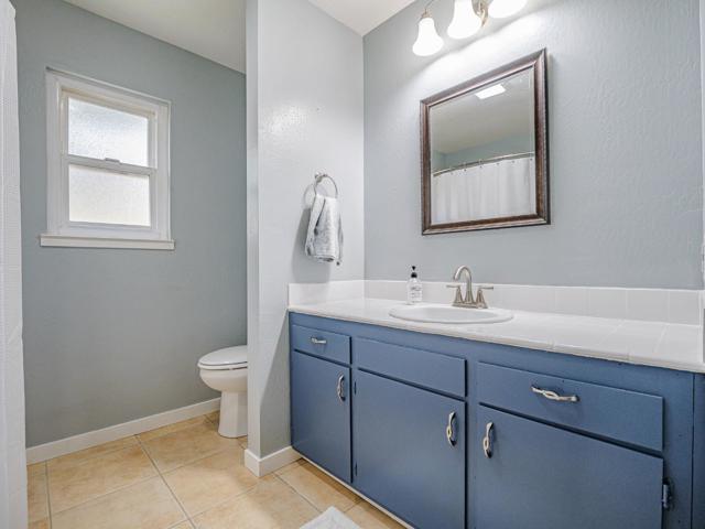 353 Allan Lane, Corralitos CA: https://media.crmls.org/mediaz/345d0a62-c9ce-480e-8831-7e44cef7bdce.jpg