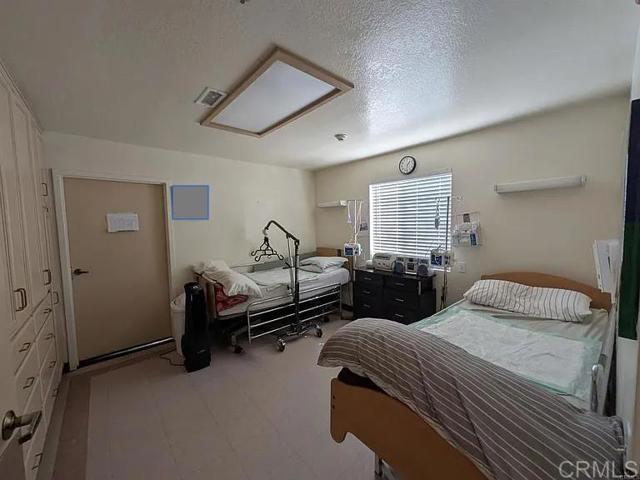 Detail Gallery Image 21 of 22 For 2130 E 8th St, National City,  CA 91950 - 3 Beds | 2/1 Baths