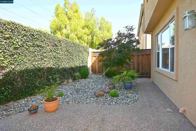 230 Triana Way, San Ramon CA: https://media.crmls.org/mediaz/345dd4cf-bdf4-4840-a68e-191ea4bc9f75.jpg