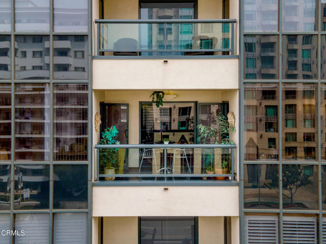 Detail Gallery Image 18 of 33 For 10724 Wilshire Bld #607,  Los Angeles,  CA 90024 - 3 Beds | 4 Baths