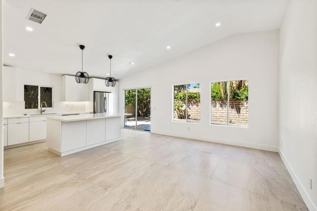Image 15 of 41 For 49651 Lincoln Drive