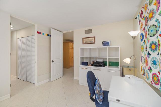 45475 Pueblo Road, Indian Wells CA: https://media.crmls.org/mediaz/345ec5c9-1a29-40fb-a083-2163d4357d0d.jpg