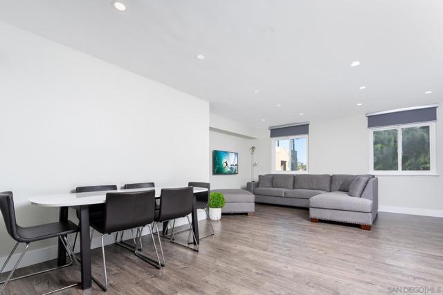 3550 Lebon Dr, San Diego CA: https://media.crmls.org/mediaz/345f1933-c410-4902-8d4c-3fa710fe5e9a.jpg