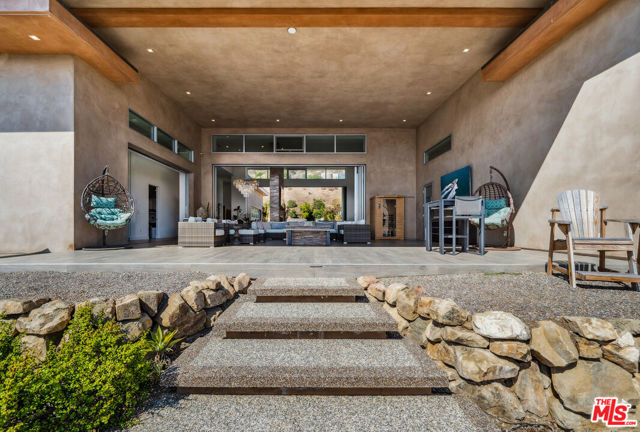 10715 Yerba Buena Road, Malibu CA: https://media.crmls.org/mediaz/345f3884-6954-4bc4-9e7e-431cab2dfcd4.jpg