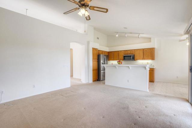 Detail Gallery Image 13 of 37 For 31852 Corte Montecito, Temecula,  CA 92592 - 4 Beds | 2 Baths