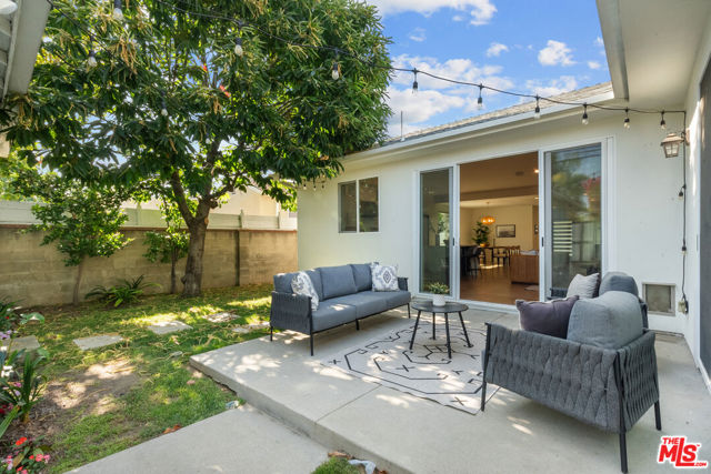 16820 Mccormick Street, Encino CA: https://media.crmls.org/mediaz/34603860-bca0-4983-8bb5-6c9ba902331d.jpg