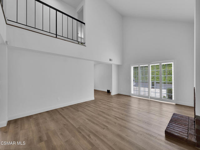 3950 United Road, Agoura Hills CA: https://media.crmls.org/mediaz/3461420c-6512-43a8-842d-f2f29010a546.jpg