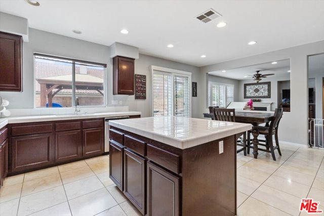 Image 16 of 39 For 7915 Saddletree Court