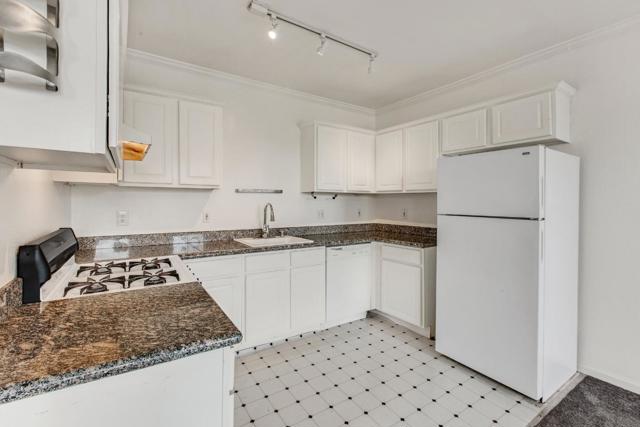 0 20th Street, San Francisco CA: https://media.crmls.org/mediaz/34626197-3364-4de9-b83d-3df10c2990be.jpg