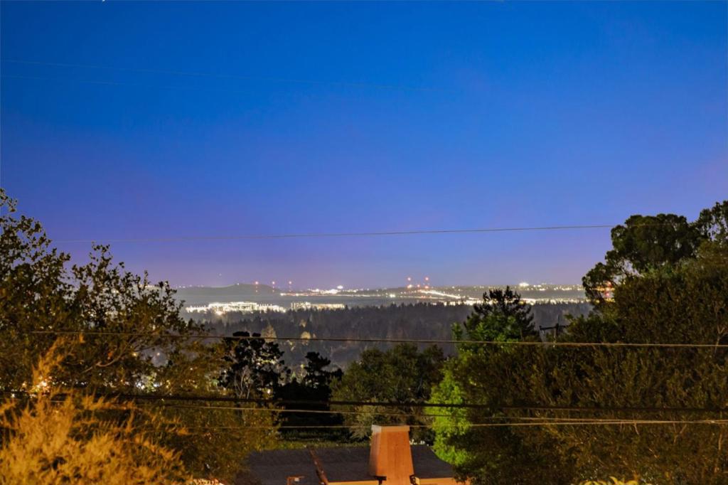 https://media.crmls.org/mediaz/3462848e-ff40-46f2-ab49-74164383f508.jpg?preset=X-Large