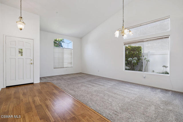 7744 Hayward Street, Ventura CA: https://media.crmls.org/mediaz/346323e2-8774-4d71-a7e4-132675e4ab52.jpg