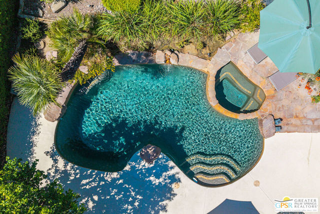 20 Kevin Lee Lane, Rancho Mirage CA: https://media.crmls.org/mediaz/3463fce3-b7c6-4bc1-9ad8-71b25941375d.jpg