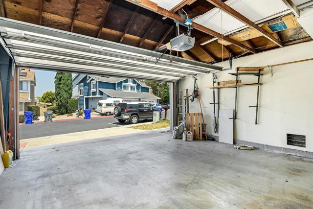 5233 Caminito Cachorro, San Diego CA: https://media.crmls.org/mediaz/34649627-b08b-4137-8944-34a754c8afe3.jpg