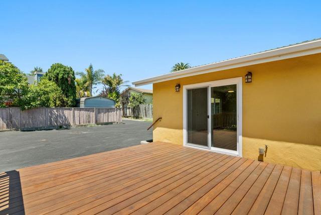 221 Carey Avenue, Freedom CA: https://media.crmls.org/mediaz/3464c24f-f5d1-4e0d-bd1f-fa9d66fc6f42.jpg