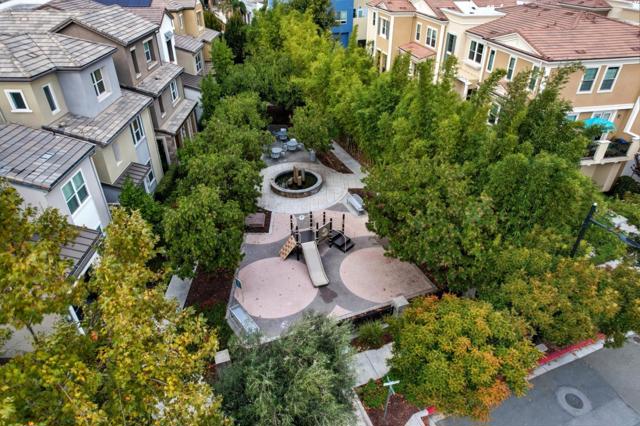 528 Odyssey Lane, Milpitas CA: https://media.crmls.org/mediaz/3464ce2f-86ae-422a-b2f8-91f3618b0835.jpg