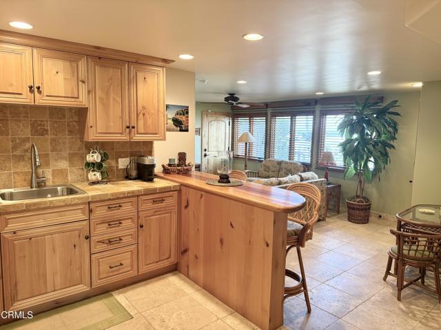 268 Sunset Drive, Oxnard CA: https://media.crmls.org/mediaz/34667243-0466-45e0-b453-9446847b981f.jpg