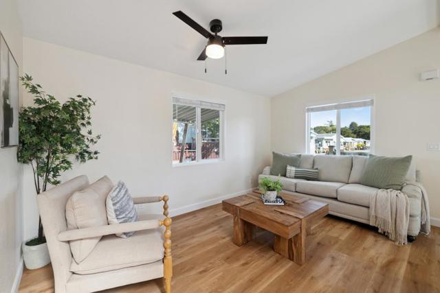 2711 Mar Vista Dr, Aptos CA: https://media.crmls.org/mediaz/3466daec-a708-4b0b-bba0-f6a55fa93d7e.jpg