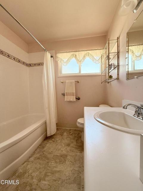 1204 Cardigan Avenue, Ventura CA: https://media.crmls.org/mediaz/3467838b-c75e-455c-9b6e-4199ab1494e6.jpg