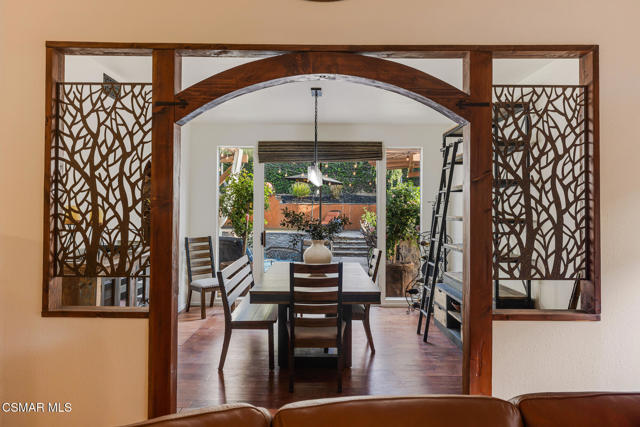 12208 Cherry Grove Street, Moorpark CA: https://media.crmls.org/mediaz/3468c707-bcda-415c-a1a1-9d811c2113e4.jpg