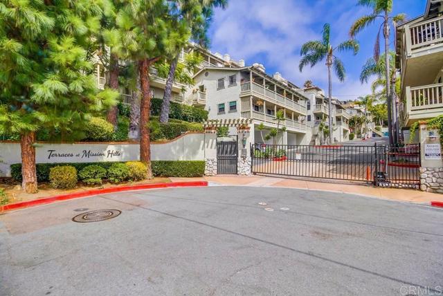 Detail Gallery Image 43 of 46 For 3961 Hortensia St #H4,  San Diego,  CA 92110 - 2 Beds | 2 Baths