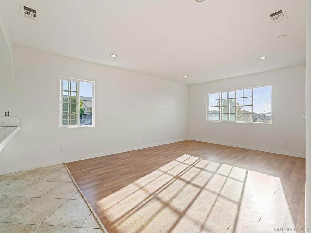 330 Willie James Jones Ave - photo 8