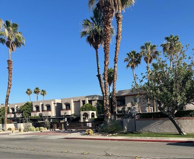2601 S Broadmoor Drive, Palm Springs CA: https://media.crmls.org/mediaz/3469b200-95a6-4497-a858-99f234d24965.jpg