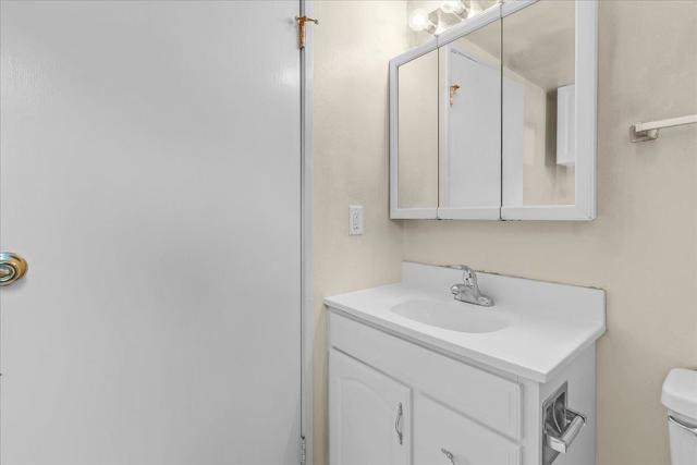3137 Seacrest Avenue, Marina CA: https://media.crmls.org/mediaz/3469d133-a0e8-47fa-bfe9-4ca2ec42245c.jpg