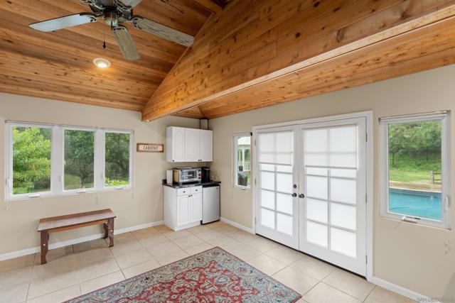 16327 Woodson View Rd, Poway CA: https://media.crmls.org/mediaz/346a4d06-a786-4b1e-9cac-e3e468fbfd4e.jpg